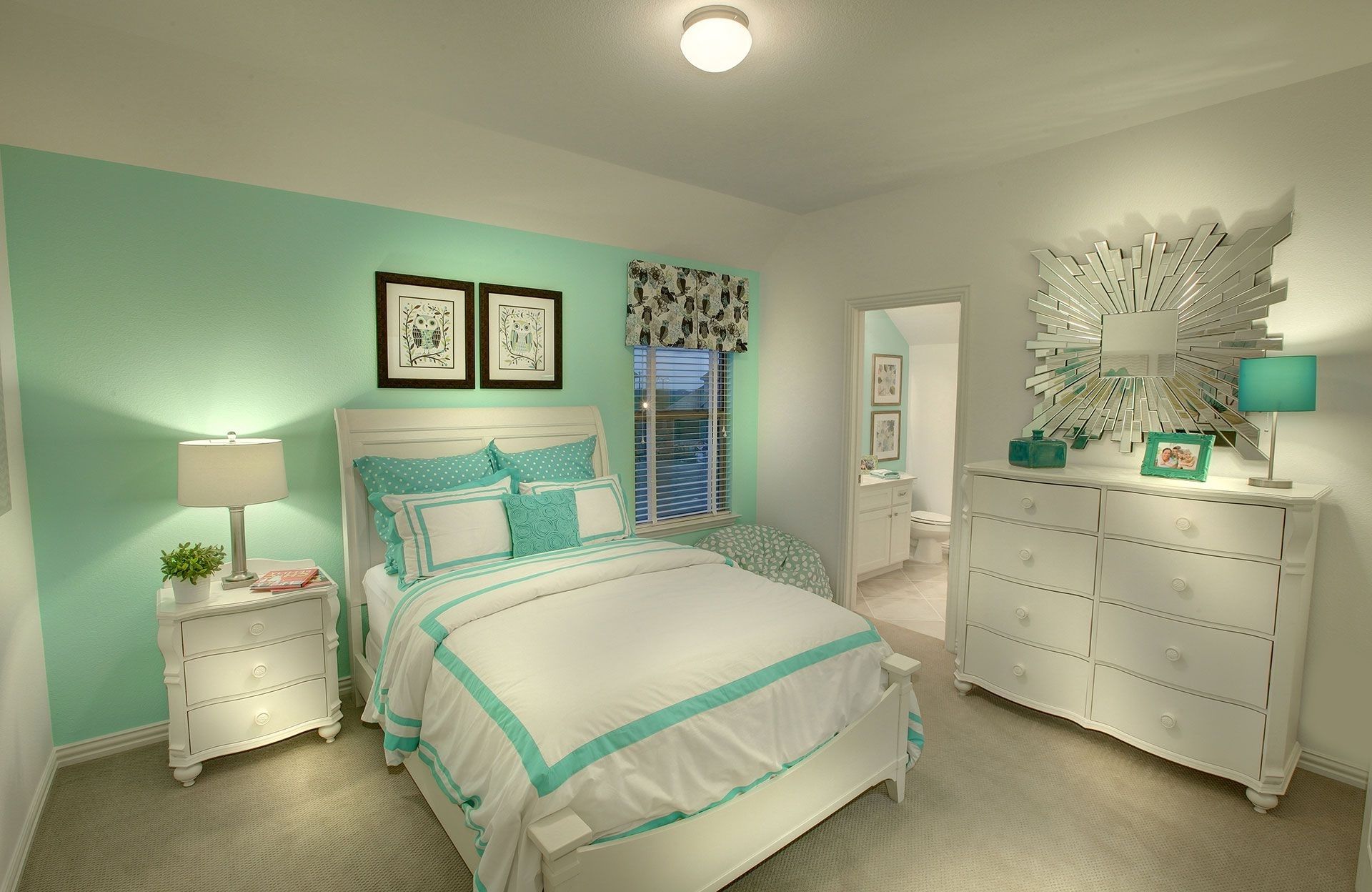 Mint Green With Pink Wall Bedroom Decor