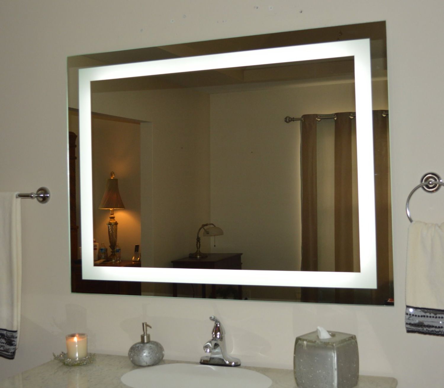 Best 20+ of Illuminated Wall Mirrors for Bathroom